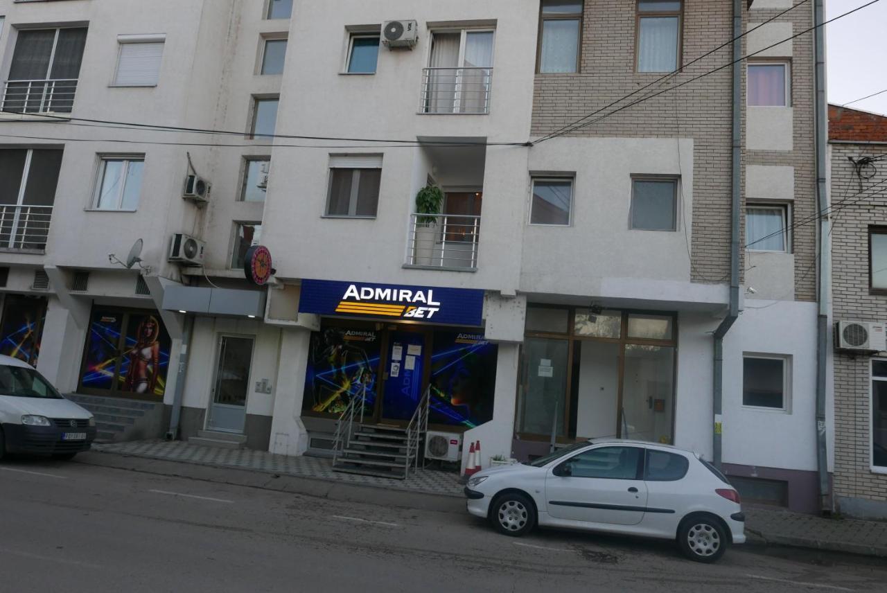 Lux Apartman D&N Svilajnac Zewnętrze zdjęcie